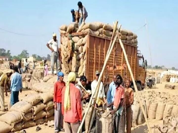 On Diwali 4.7 lakh metric tons of paddy reached the markets of Punjab suspected of coming from other states Scam Alert ! ਦੀਵਾਲੀ 'ਤੇ ਪੰਜਾਬ ਦੀਆਂ ਮੰਡੀਆਂ 'ਚ ਪਹੁੰਚਿਆ 4.7 ਲੱਖ ਮੀਟ੍ਰਿਕ ਟਨ ਝੋਨਾ, ਦੂਜੇ ਸੂਬਿਆਂ ਤੋਂ ਆਉਣ ਦਾ ਸ਼ੱਕ, ਜਾਂਚ ਸ਼ੁਰੂ