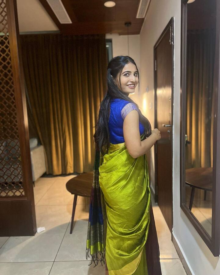 అనన్యా నాగళ్ల అందమైన ఫోటోలు