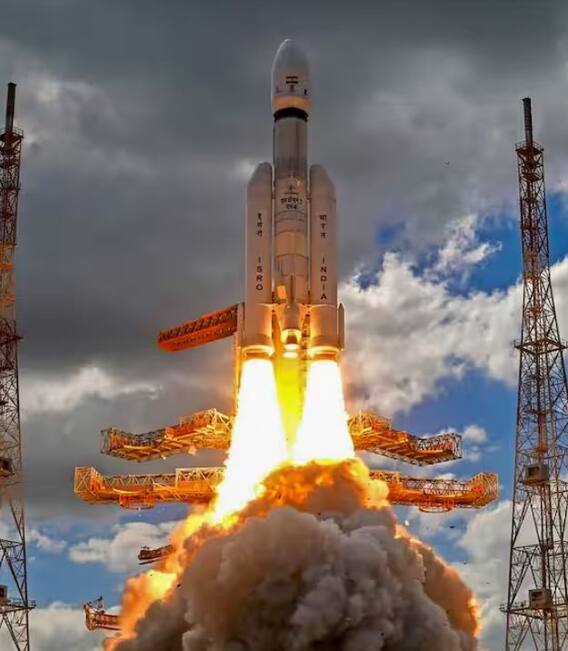 Chandrayaan 3 vs Luna 25: ਚੰਦਰਯਾਨ-3 ਤੋਂ ਪਹਿਲਾਂ ਚੰਦ 'ਤੇ ਉਤਰੇਗਾ Luna 25, ਤਸਵੀਰਾਂ 'ਚ ਵੇਖੋਂ ਦੋਵਾਂ ਦੇ ਵਿਚਕਾਰ ਕਿੰਨੀ ਹੋਵੇਗੀ ਦੂਰੀ