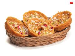 Hariyali Teej 2023: हरियाली तीज पर पूजा में लगाएं इन 5 चीजों का भोग, गौरी-शंकर होंगे बेहद प्रसन्न