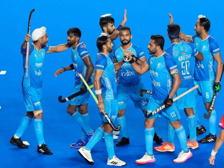 Asian Champions Trophy 2023 Final : भारताने अवघ्या 11 मिनिटांत सामन्याला रंजक वळणे देत मलेशियाचा 4-3 असा पराभव करत चौथ्यांदा आशियाई चॅम्पियन्स ट्रॉफीचं विजेतेपद पटकावलं आहे.