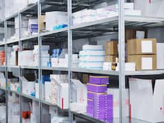 రైల్వే స్టేషన్లలో జనౌషధి కేంద్రాలు- నాణ్యమైన మందులు అందిచడమే లక్ష్యం