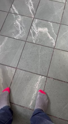 ਵਾਸਤੂ ਦੇ ਅਨੁਸਾਰ ਫਰਸ਼ ਦਾ ਰੰਗ ਕਿਵੇਂ ਦਾ ਹੋਣਾ ਚਾਹੀਦਾ?