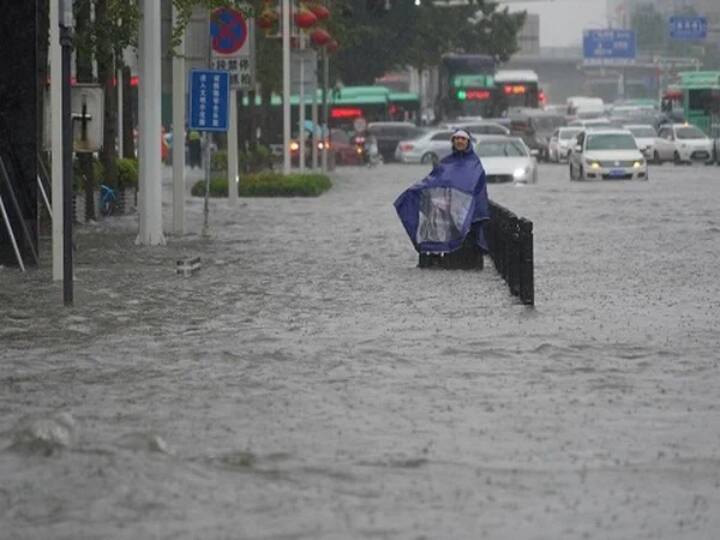 2 dead, 16 missing in landslide in northern Chinese city of Xi'an Heavy Rain in China: चीन के शीआन शहर में भूस्खलन से दो की मौत, 16 लापता, आपातकालीन प्रबंधन ने दी ये चेतावनी