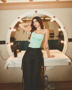 Khushi Kapoor Takes Her Glam Quotient A Notch Higher In A Sea-Green Corset Top