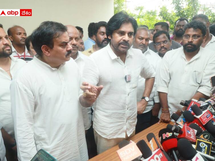 YSRCP leaders discussing about Pawan Kalyans Varahi Yatra DNN AP News: పవన్ వారాహి యాత్రపై వైసీపీలో కీలక చర్చ, ఎప్పటికప్పుడూ నివేదికలపై ఫోకస్