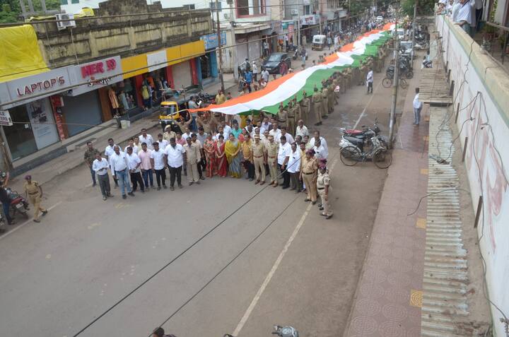 या पार्श्वभूमीवर आज मिरज शहरामध्ये भव्य अशी तिरंगा रॅली काढण्यात आली.