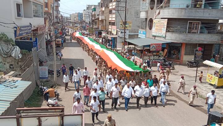 शहरवासियांकडून तिरंगा रॅलीला चांगला प्रतिसाद मिळाला.