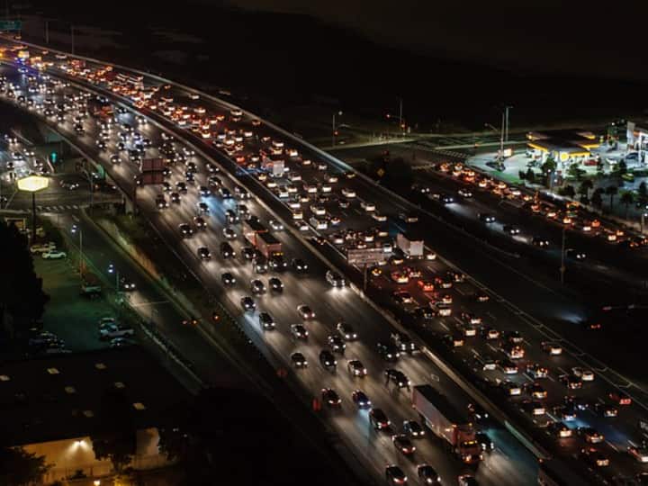 Know when and where world faced heavy traffic jam on roads Worlds Worst Traffic Jam Ever: अगर सड़क पर लगने वाला 20-30 मिनट का जाम आपके सिर में दर्द कर देता है, तो बस ये पढ़ लीजिये 'फिर नहीं करेगा'