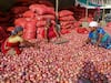 Onion Buffer Stock: प्याज की कीमतों को कंट्रोल करेगी केंद्र सरकार, जानें क्यों किसान हुए नाराज