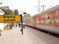 सफर के लिए सुबह से शाम तक इंतजार! दर्जनों ट्रेनें कैंसिल, जो चल रहीं वो घंटों लेट, बढ़ी परेशानी