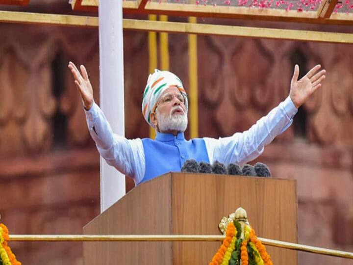 1800 Special Guests Selfie Points Central government Big Plan For Independence Day Independence Day: 1,800 சிறப்பு விருந்தினர்கள்..செல்பி எடுக்க ஸ்பெஷல் ஸ்பாட்..சுதந்திர தினத்திற்காக மத்திய அரசின் மெகா பிளான்