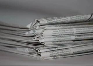 Jail For Selling News Paper: ਇਸ ਦੇਸ਼ ਦੇ ਲੋਕਾਂ ਨੂੰ ਅਖਬਾਰ ਵੇਚਣਾ ਪੈ ਰਿਹਾ ਮਹਿੰਗਾ, ਭੇਜਿਆ ਜਾਂਦਾ ਜੇਲ੍ਹ, ਕਾਰਨ ਜਾਣ ਕੇ ਉੱਡ ਜਾਣਗੇ ਹੋਸ਼