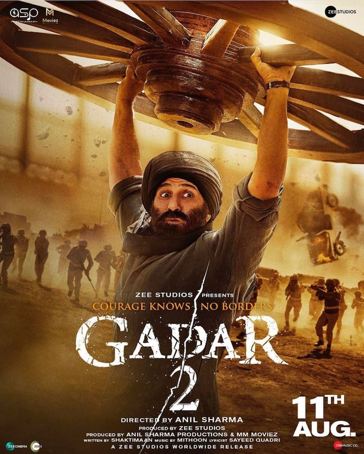 सनी देओल स्टारर फिल्म ‘गदर 2’ ने पहले दिन ही बॉक्स ऑफिस पर 40 करोड़ रुपए की तूफानी कमाई की है. वहीं दूसरे दिन भी फिल्म ने बॉक्स ऑफिस पर 43 करोड़ रुपए का शानदार कलेक्शन किया है.