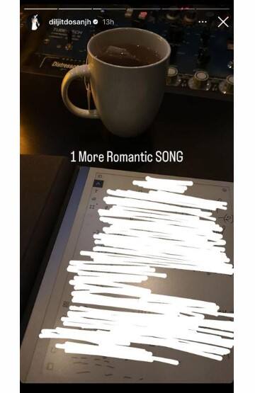 ਹਾਲ ਹੀ ਵਿੱਚ ਪੰਜਾਬੀ ਗਾਇਕ ਦਿਲਜੀਤ ਦੋਸਾਂਝ ਨੇ ਦੱਸਿਆ ਸੀ ਕਿ ਉਨ੍ਹਾਂ ਦੀ ਐਲਬਮ ਘੋਸਟ ਵਿੱਚੋਂ 18 ਗੀਤ ਤਿਆਰ ਕੀਤੇ ਜਾ ਚੁੱਕੇ ਹਨ। ਇਸ ਐਲਬਨ ਵਿੱਚ ਕਰੀਬ 21 ਗਾਣੇ ਹਨ।