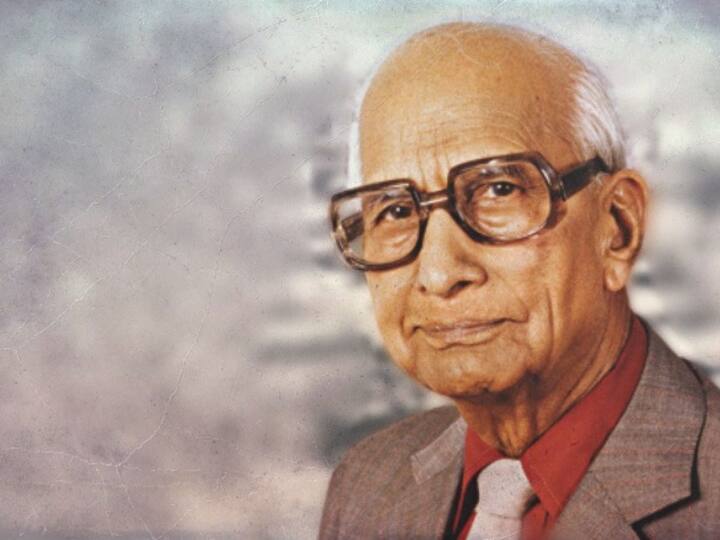 Ghanshyam Das Birla: A Gandhian entrepreneur born in 1894, shaped India's industrial landscape. Starting as a broker, he transformed the Birla business from trade to diverse manufacturing sectors. He pioneered India's first jute mill in 1919 and expanded into textiles, aluminium, fertilisers, cement, and more by independence. Beyond business, he was a key freedom movement figure, closely associated with Gandhi. (Image: Aditya Birla Group)