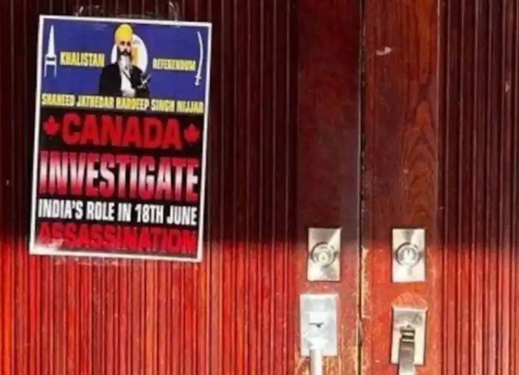 canada-hindu-temple-attack-khalistani-supporters-khalistan-referendum-posters-british-columbia Canada Hindu Temple Attack: ਕੈਨੇਡਾ ਦੇ ਮੰਦਰ 'ਚ ਖਾਲਿਸਤਾਨੀ ਸਮਰਥਕਾਂ ਨੇ ਕੀਤੀ ਭੰਨਤੋੜ