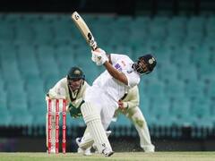 एक ही गेंद पर दो बार शॉट खेलने से क्या आउट हो जाता है बल्लेबाज़? जानें क्रिकेट का दिलचस्प नियम