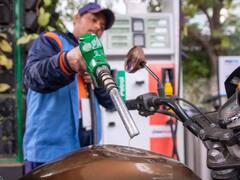 விலை மாற்றம் கண்டதா பெட்ரோல், டீசல் விலை.. ? - இன்றைய நிலவரம் இதுதான்..!