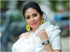 Actress Sadha Latest Photos : రాను రానంటూనే ప్రతి వారం బుల్లితెరపైకి వస్తుందిగా