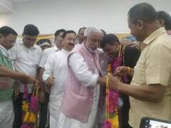 बागेश्वर उपचुनाव से पहले AAP प्रदेश उपाध्यक्ष कांग्रेस में शामिल, बीजेपी ने INDIA गठबंधन पर उठाए सवाल