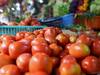Nashik Tomato : जी 20 परिषदेमुळे टोमॅटोची लाली घसरली? 200 रुपये किलोवरून थेट 5 रुपये किलोचा भाव, बळीराजा संतप्त 