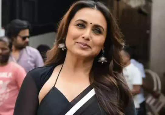 राणी मुखर्जीने 1996 साली 'राजा की आयेगी बारात' या चित्रपटातून तिच्या करिअरची सुरुवात केली होती. राणीचा 2000 सालच्या टॉप हाय पेड अभिनेत्रींच्या यादीत समावेश होता.