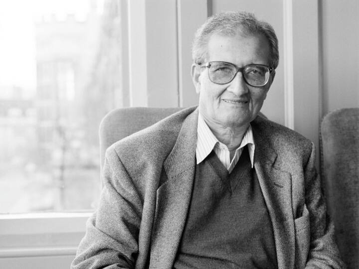 Prof. Amartya Sen: A Nobel laureate in economics, Prof. Sen introduced the concept of