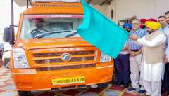 ਸੀਐਮ ਮਾਨ ਵੱਲੋਂ ਮੁਫ਼ਤ ਜਾਂਚ ਤੇ ਇਲਾਜ ਲਈ ਵਿਸ਼ੇਸ਼ ਤੌਰ ‘ਤੇ ਤਿਆਰ ਕੀਤੀ ਮੋਬਾਈਲ ਵੈਨ ਨੂੰ ਝੰਡੀ ਵਿਖਾ ਕੇ ਕੀਤਾ ਰਵਾਨਾ