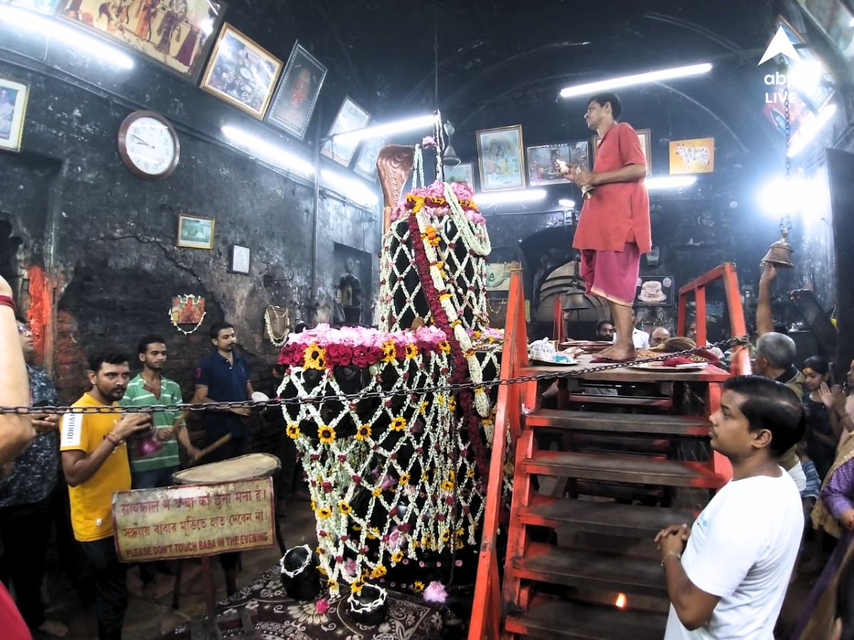 Mota Mahadev Temple: হাজার চেষ্টাতেও সারানো যায় না এই মন্দির! গঙ্গার পাড়ে একবুক গল্পগাথা নিয়ে বিরাজমান 'মোটা মহাদেব