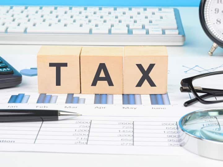 Income Tax Department Finds Alleged Tax Evasion Worth Rs 15,000 Crore By Insurance Companies: Report Income Tax Department Finds Alleged Tax Evasion Worth Rs 15,000 Crore By Insurance Companies: Report