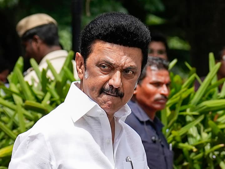 Anti NEET Bill Issue Tamil Nadu Governor RN Ravi Tea Party Will Be Boycotted Says TN CM MK Stalin NEET पर बढ़ा विवाद, तमिलनाडु के राज्यपाल की चाय पार्टी का बहिष्कार करेंगे सीएम एमके स्टालिन