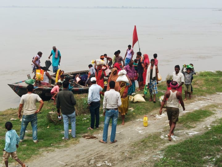 discharge of 4 lakh 62 thousand cusecs of Kosi river water in Supaul risk of flood in Bihar ann Bihar News: सुपौल में कोसी ने 33 साल के रिकॉर्ड तोड़ा, 4 लाख 62 हजार क्यूसेक पानी डिस्चार्ज, प्रशासन ने जारी किया अलर्ट