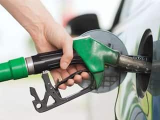 petrol and diesel price chennai on 30th august 2023 know full details Petrol, Diesel Price: ஒரு வழியாக குறைந்ததா பெட்ரோல், டீசல் விலை..? இன்றைய நிலவரம் என்ன..!