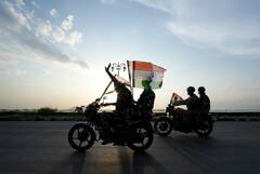 Independence Day 2023: देशभरात स्वातंत्र्य दिनाचा उत्साह; ठिकठिकाणी रॅली आणि कार्यक्रमांचं आयोजन, पाहा फोटो