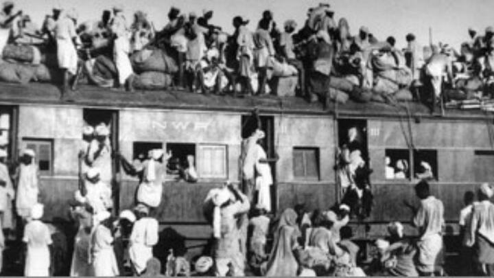 History Of Partition:আজ ১৪ আগস্ট, আজ  'পার্টিশন হররস রিমেমব্র্যান্স ডে'। স্বাধীনতার সঙ্গে দেশভাগের যে ভয়ঙ্কর কষ্টের স্মৃতি জড়িয়ে রয়েছে, আজ সেই অতীত মনে করার দিন।