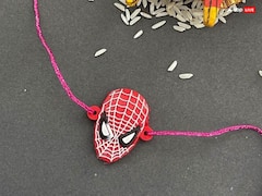 Raksha Bandhan 2023: भाई के लिए अशुभ है ऐसी राखी, रक्षाबंधन पर राखी लेते समय बरतें ये सावधानी