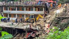 Himachal Landslide:বর্ষণের জেরে ভূমিধস, তছনছ হিমাচল প্রদেশ