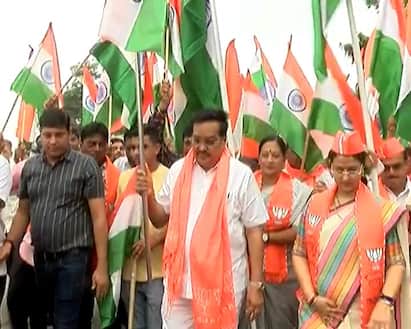 Tiranga Yatra: CR Patil and Harsh Sanghvi has joined to tiranga yatra in surat at morning Tiranga Yatra: સુરતમાં નીકળી ભવ્ય તિરંગા યાત્રા, સીઆર પાટિલે કરાવ્યો શુભારંભ, જુઓ તસવીરો.....