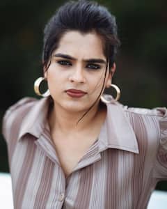 కొంటె చూపులతో - కవ్విస్తున్న కావ్యా కళ్యాణ్ రామ్!