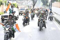 Independence Day 2023: স্বাধীনতা দিবস উদযাপনে তোড়জোড় কাশ্মীরে, শ্রীনগরে বাইক ব়্যালি