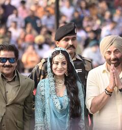 Gadar 2 vs OMG 2 Box Office Collection Day 4: मंडे को भी गदर ही गदर, Akshay Kumar की OMG ने जैसे-तैसे 50 करोड़ पार किया, जानें चौथे दिन का कलेक्शन