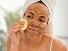 Side Effects Of Using Besan Face Pack: रोज बेसन का फेस पैक लगाने से त्वचा को होते हैं ये नुकसान