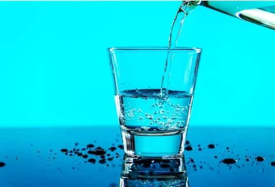 પૂરતું પાણી ન પીવાથી એનર્જી લેવલ ઘટી શકે છે. તમે ચક્કર અને નબળાઈ અનુભવી શકો છો.