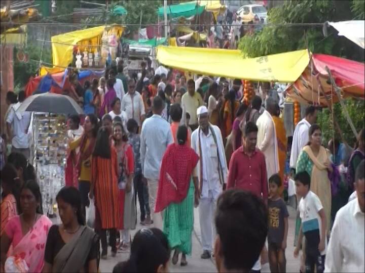 यंदा नीज श्रावण मास 17ऑगस्टला सुरू होत असून, श्रावणात येणारे सण नीज श्रावणातच साजरे करावेत, असे आवाहन सतीश शुक्ल यांनी केले आहे.