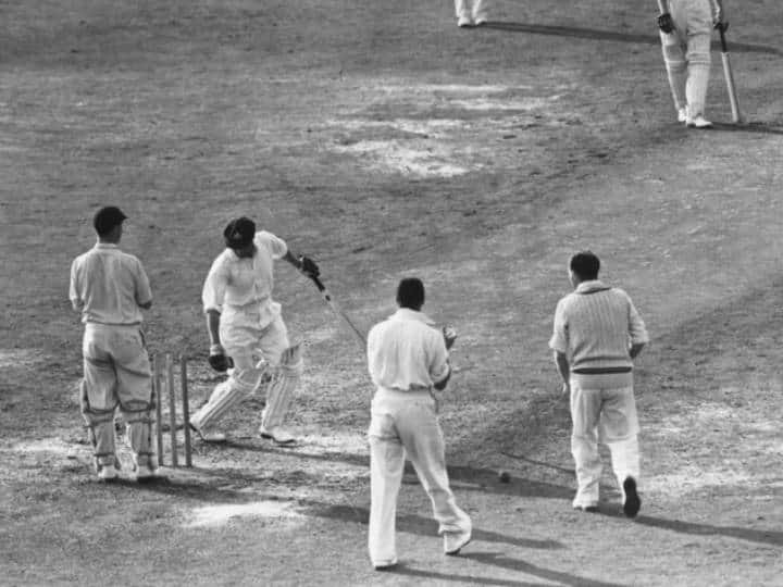 On This Day In 1948 the legendary Don Bradman was dismissed for a duck in his final Test innings आज ही के दिन इतिहास रचने से चूके थे सर डॉन ब्रैडमैन, आखिरी पारी में शून्य पर हुए थे आउट