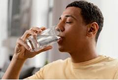 શું તમે પણ આખા દિવસમાં માત્ર 2 કે 3 ગ્લાસ પાણી પીઓ છો? અહીં જાણો તેના ગેરફાયદા