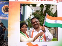 Independence Day 2023 :  धुळ्यात 1100 फुटांची तिरंगा रॅली, रॅलीचं ठिकठिकाणी जोरदार स्वागत