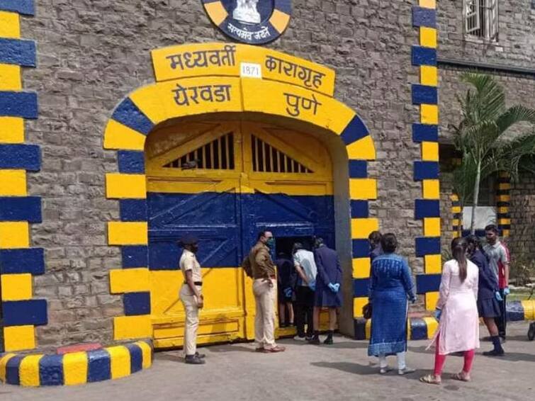 186 prisoners in state including pune will be waived from Jail Maharashtra Pune News Jail News :  स्वातंत्र्यदिनी व्हा मुक्त! पुण्यासह राज्यातील 186 कैद्यांची  होणार सुटका