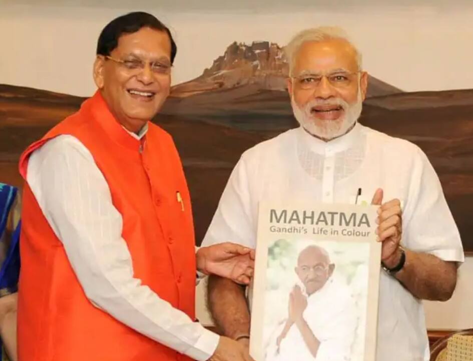 Bindeshwar Pathak Died: ਸੁਲਭ ਇੰਟਰਨੈਸ਼ਨਲ ਦੇ ਸੰਸਥਾਪਕ ਬਿੰਦੇਸ਼ਵਰ ਪਾਠਕ ਦਾ ਦੇਹਾਂਤ, ਪੀਐਮ ਮੋਦੀ ਨੇ ਜਤਾਇਆ ਦੁੱਖ sulabh-international-founder-bindeshwar-pathak-dies-at-aiims-delhi-due-to-cardiac-arrest Bindeshwar Pathak Died: ਸੁਲਭ ਇੰਟਰਨੈਸ਼ਨਲ ਦੇ ਸੰਸਥਾਪਕ ਬਿੰਦੇਸ਼ਵਰ ਪਾਠਕ ਦਾ ਦੇਹਾਂਤ, ਪੀਐਮ ਮੋਦੀ ਨੇ ਜਤਾਇਆ ਦੁੱਖ